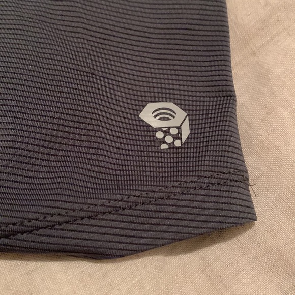 Mountain hardwear gray blue thin layer sweat wicking hiking top - medium - Picture 2 of 7